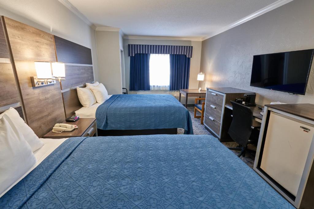 Ambassador Inn and Suites photo