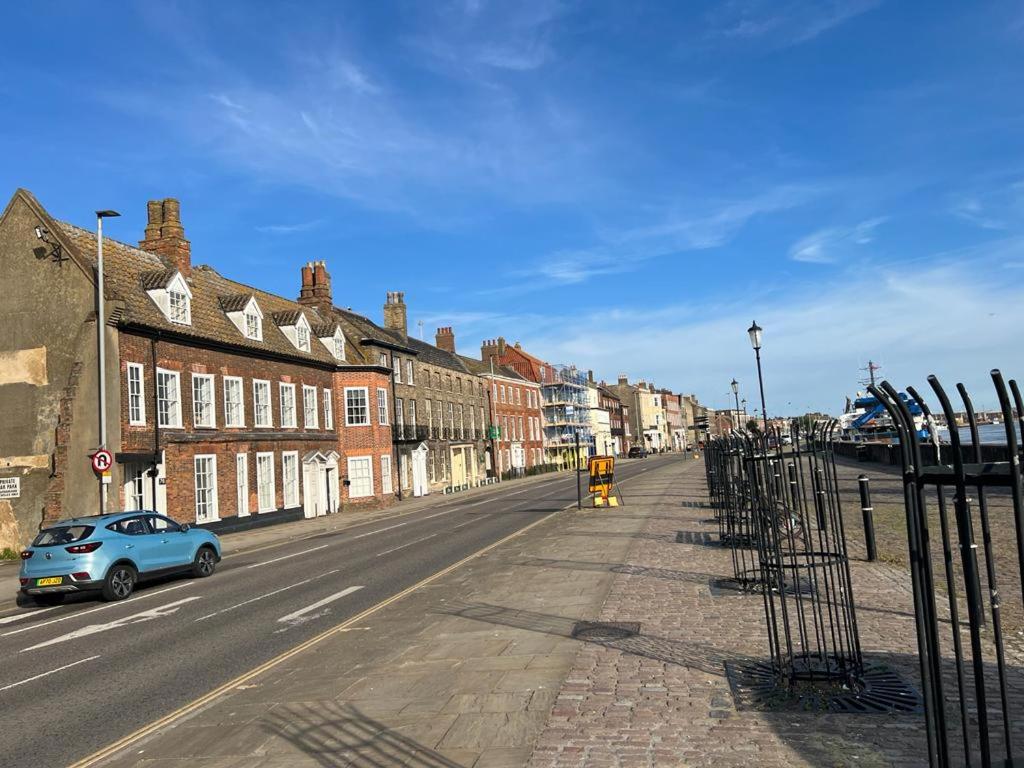 Entire Penthouse Flat, Great Yarmouth (updated prices 2024)