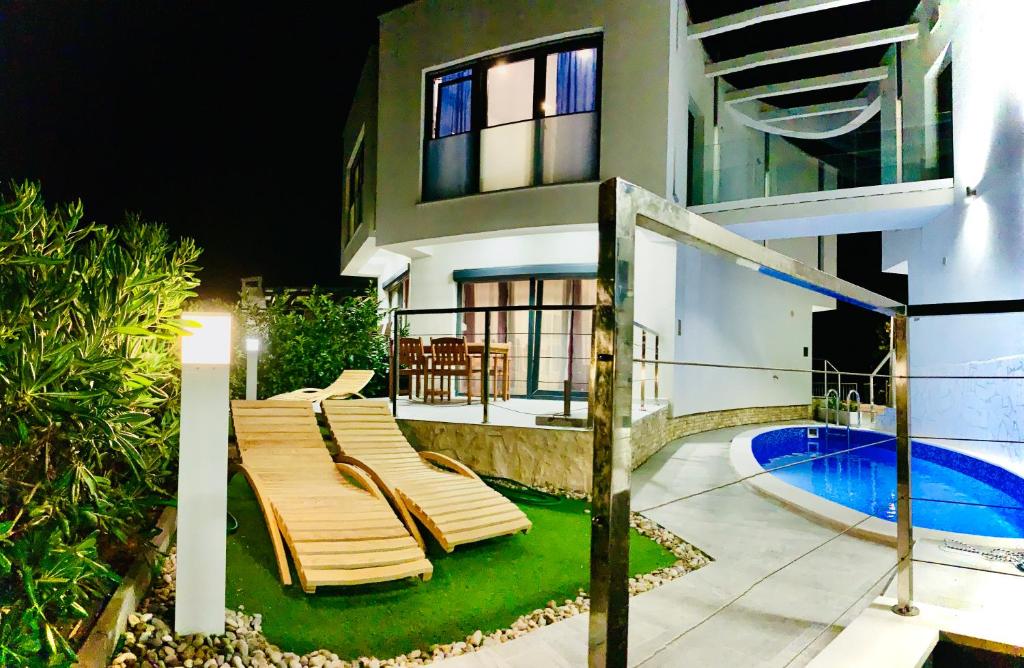 Villa Legacy 2