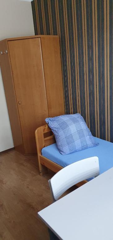 Noclegi Silesia ASTER - Petite Chambre Avec Salle De Bains Commune
