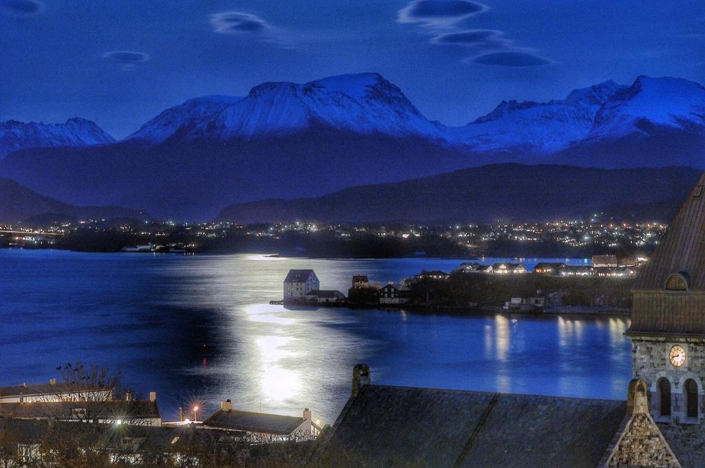 Bergvegen Guesthouse Aalesund photo