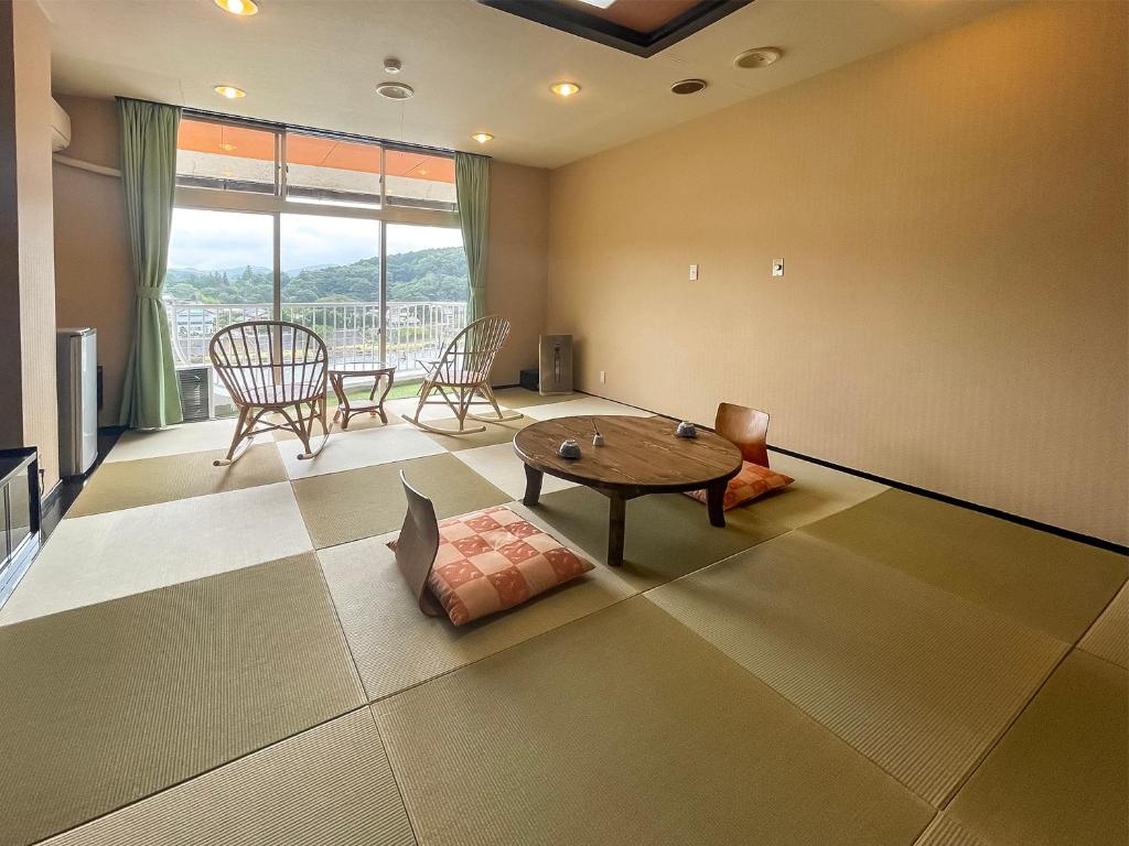 Posezení v ubytování Kameyama Onsen Hotel