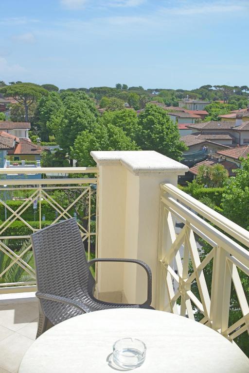 Balkón nebo terasa v ubytování HOTEL PIGALLE