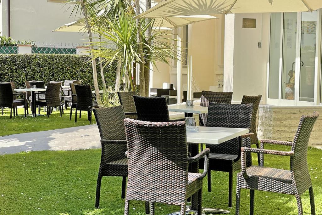 Zahrada ubytování HOTEL PIGALLE