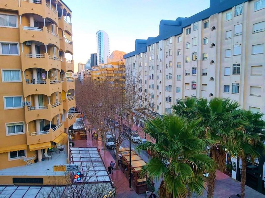 The surrounding neighborhood or a neighborhood close to Az apartmant