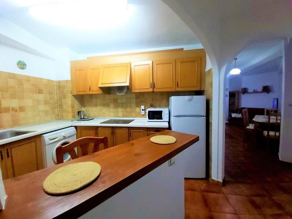 A kitchen or kitchenette at Central apartment Calpe