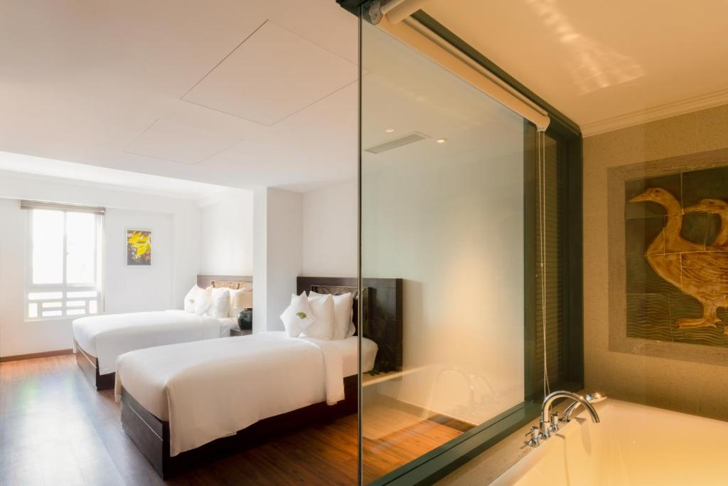 D'espagne Với Minibar Miễn Phí
