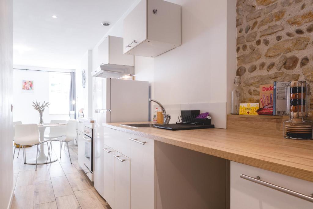 Appartement Hypercentre RDC - NEW LOCATION - One-Bedroom Apartment