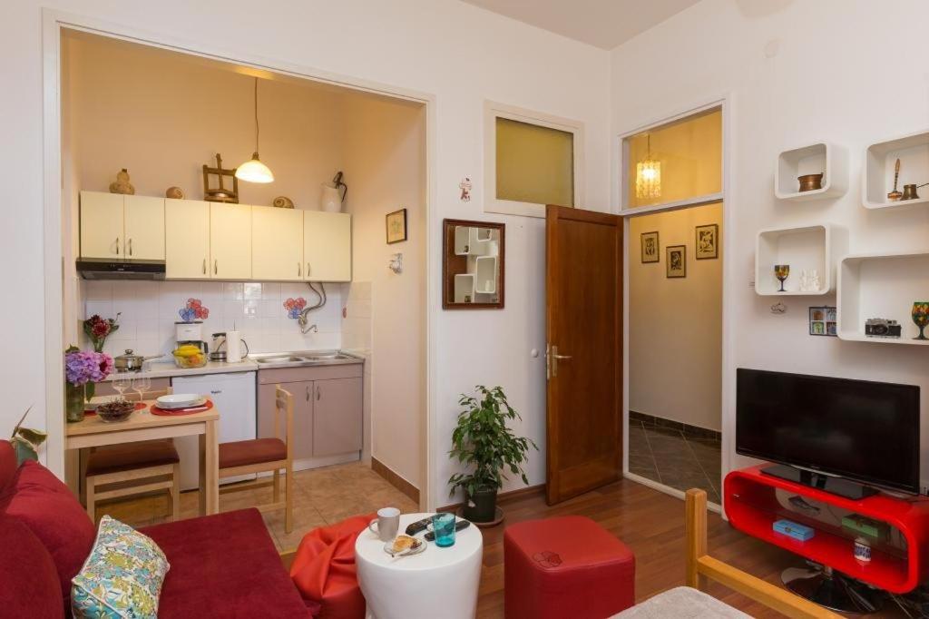 Sweetest Thing Apartment