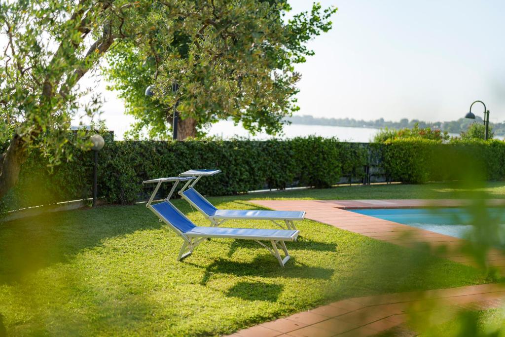 The swimming pool at or close to Lake Apartment Primea