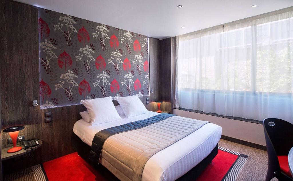 Best Western Premier Le Patio des Artistes Wellness Jacuzzi - Resim 7