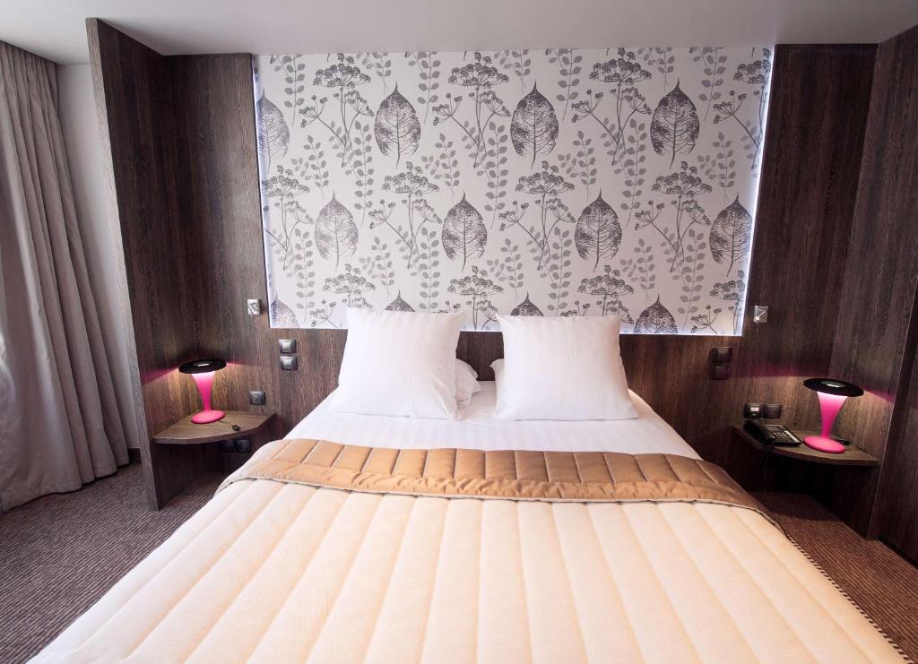 Best Western Premier Le Patio des Artistes Wellness Jacuzzi - Resim 23