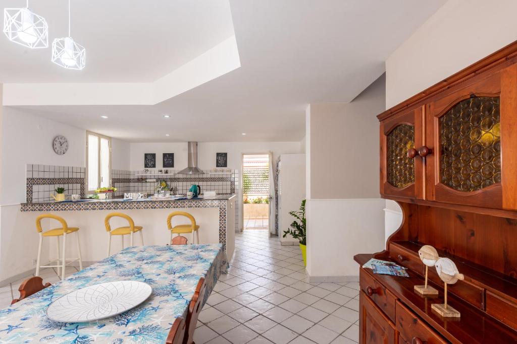 Kuchnia lub aneks kuchenny w obiekcie Appartamento in Villa Tulipano