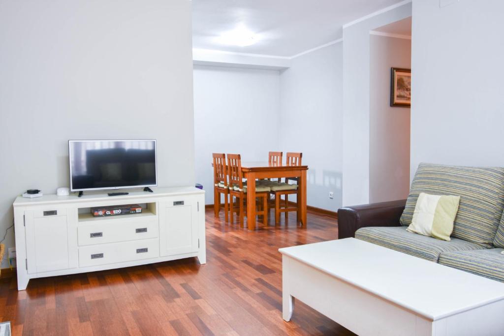 Apartamento Acogedor en el Centro de Rialp, Rialp – Precios ...