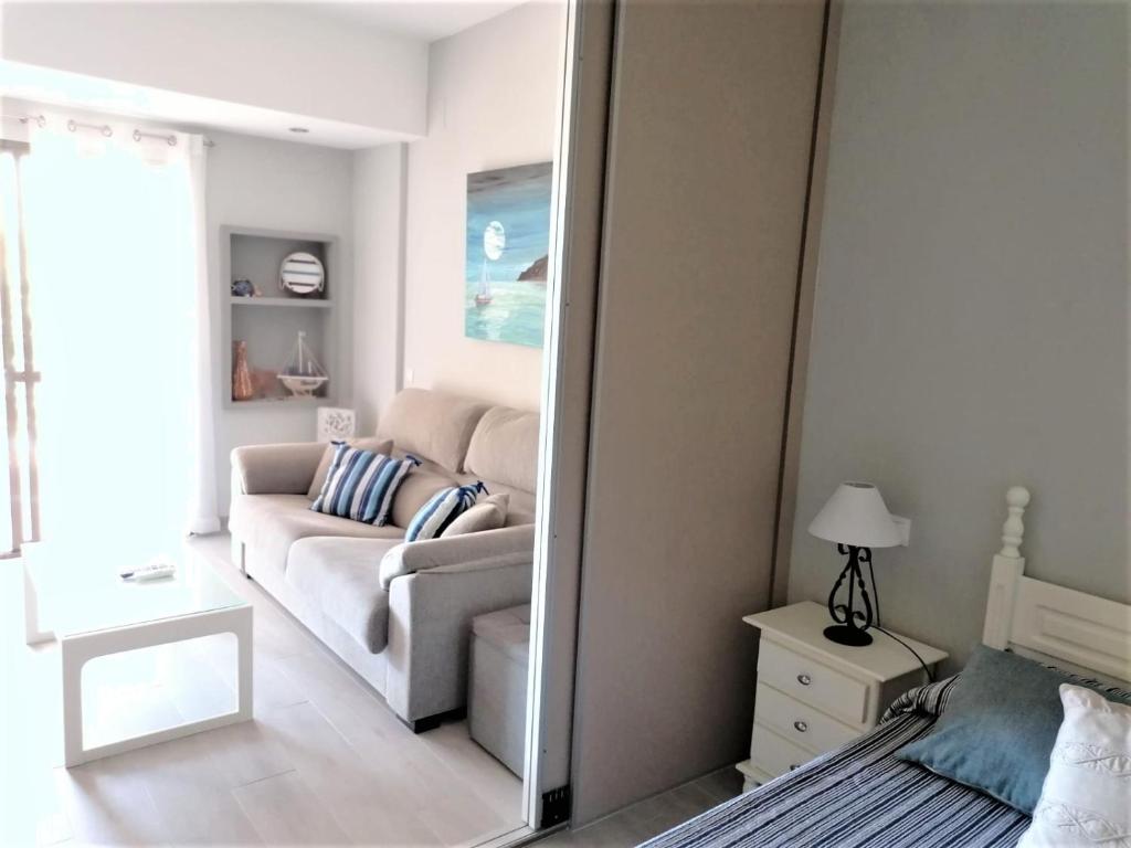 Posedenie v ubytovaní Apartamento 42 Eurosol, a 5 min Carihuela