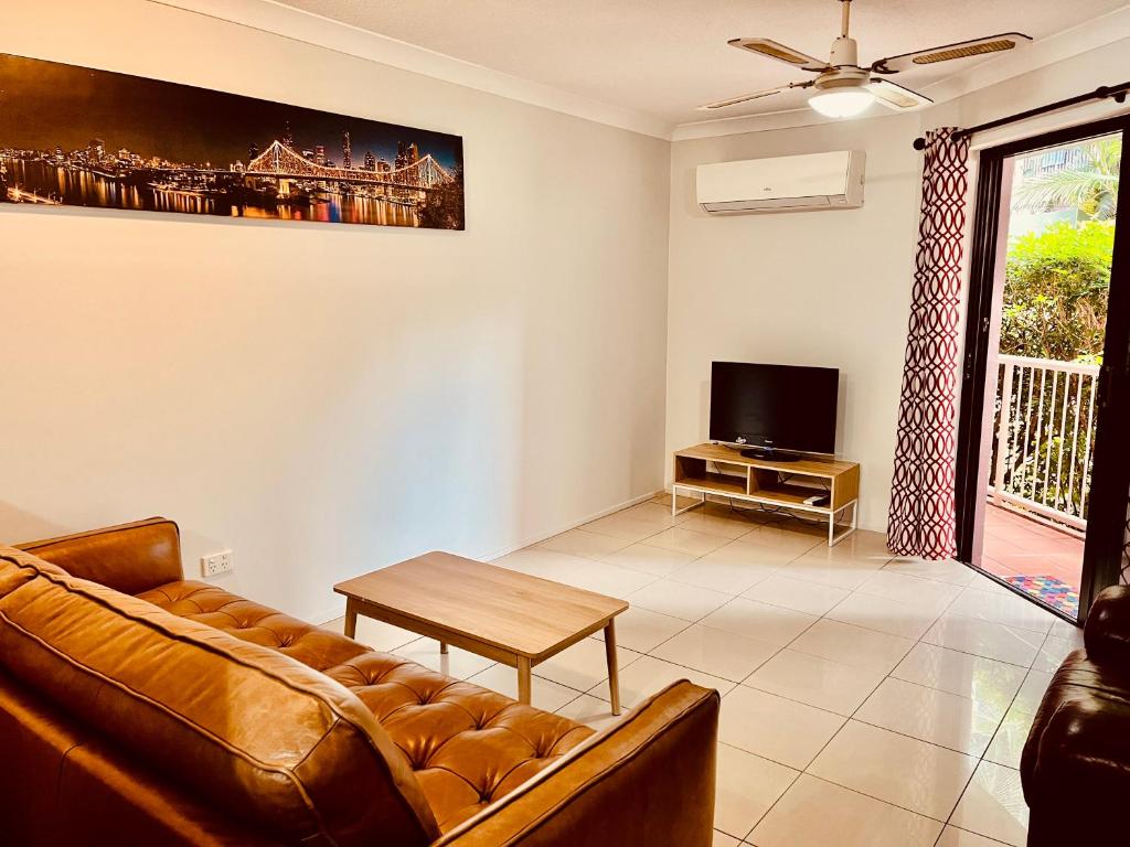 Spring Hill Gardens Apartments - Resim 15