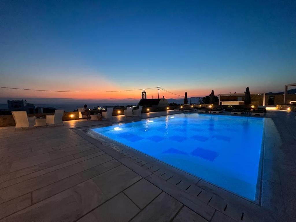 Bazén v ubytování Margie Mykonos Hotel nebo v jeho okolí