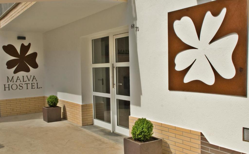 Certifikát, hodnocení, plakát nebo jiný dokument vystavený v ubytování Malva Hostel Estartit