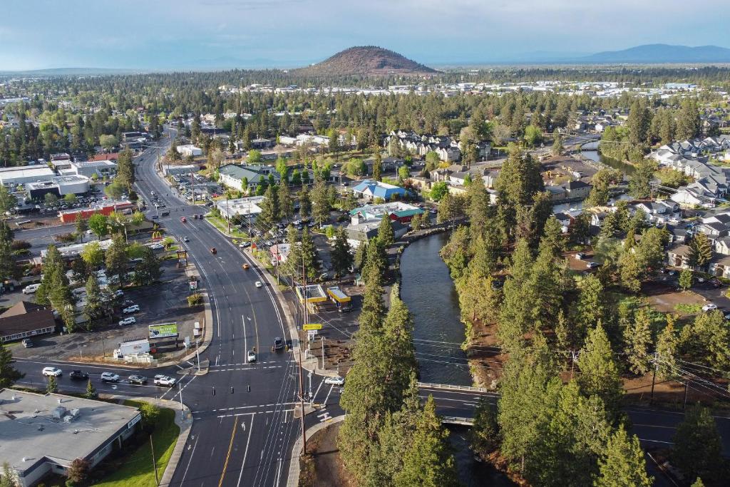 Budget Inn Bend photo