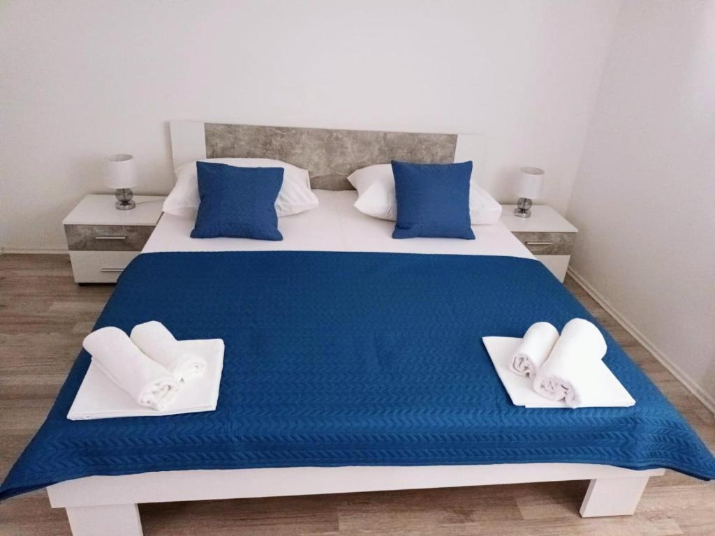Posteľ alebo postele v izbe v ubytovaní Apartment "None" Makarska
