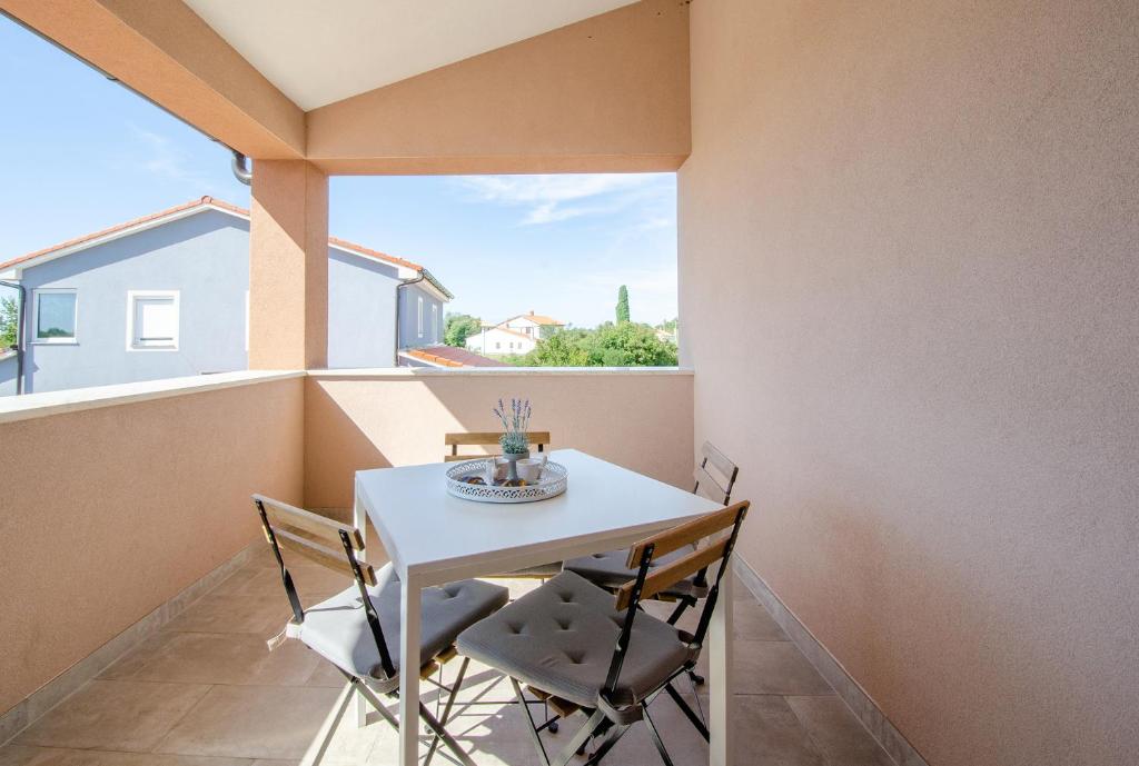 Balkon lub taras w obiekcie VILLA Moki mit privatem beheizbarem Pool