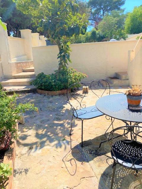 Vonkajšia záhrada v ubytovaní VILLA BELLA I