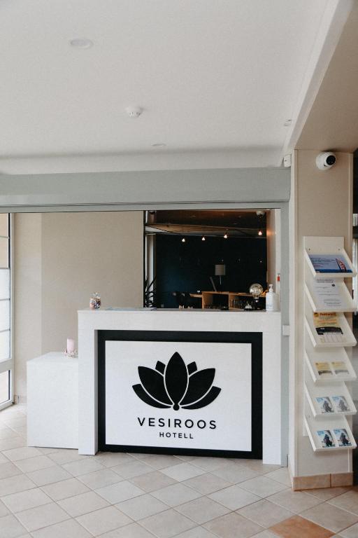 Majutusasutuses Hotel Vesiroos olev sertifikaat, autasu, silt või muu dokument