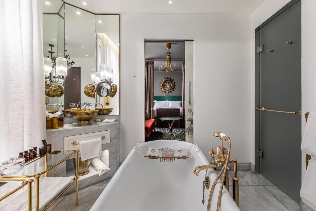 The Mandrake - Resim 39