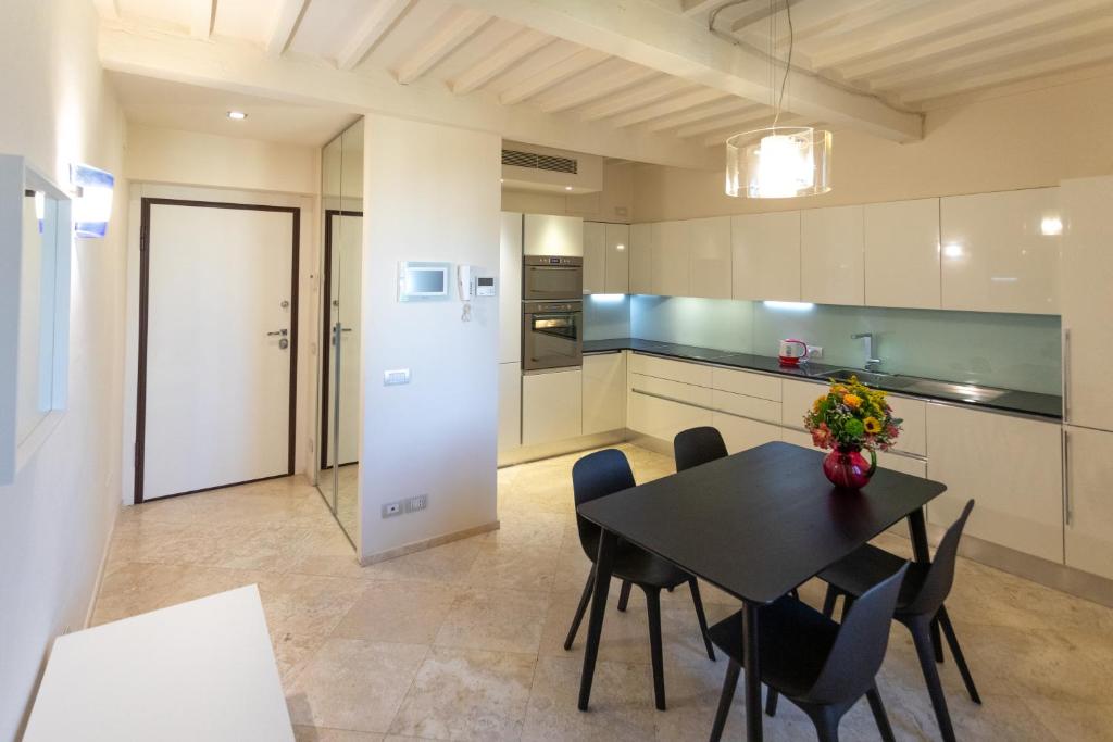 Kuchyňa alebo kuchynka v ubytovaní GoldenTuscany Apartment
