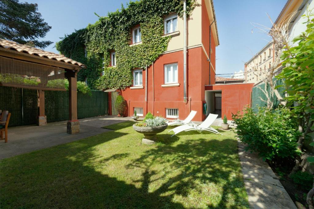 Casa Palomera - Casa completa con jardín, gimnasio y garaje ...