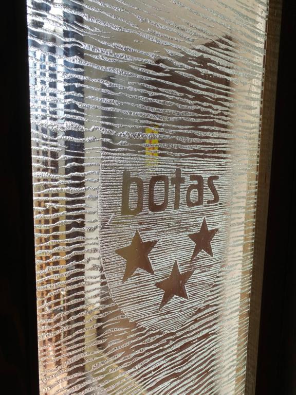 Certifikát, hodnocení, plakát nebo jiný dokument vystavený v ubytování Chata Botas