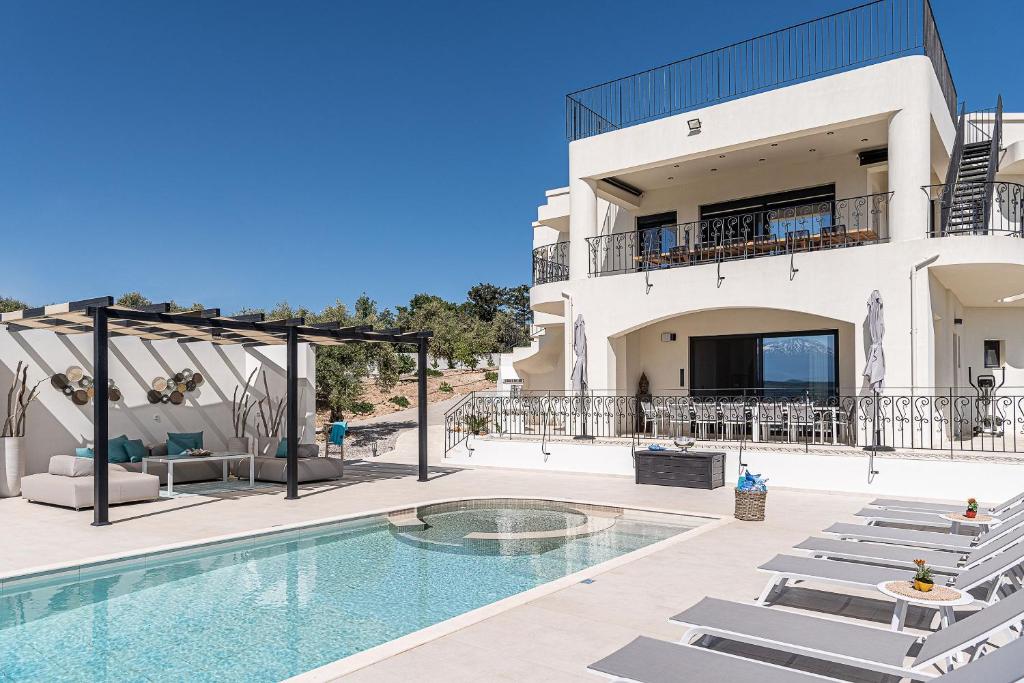 Bazén v ubytování Guesthouse Asteri Polemarchi nebo v jeho okolí