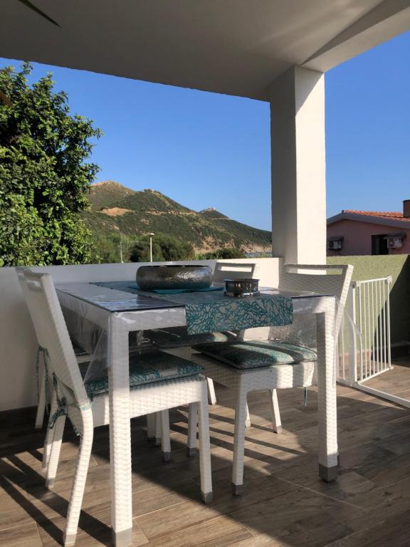 Casa Babila a Solanas - Spettacolare Vista Mare