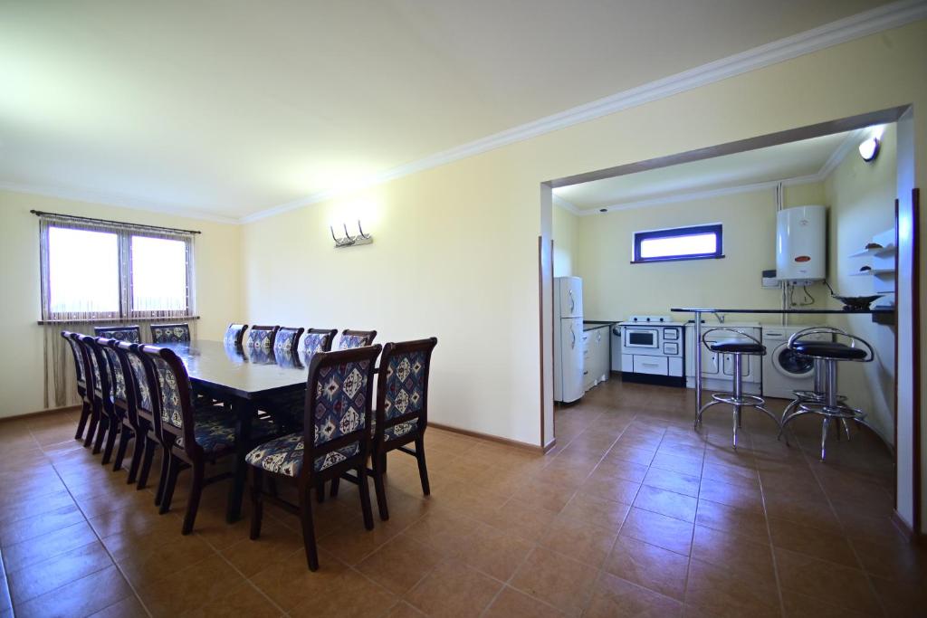 Fotografie z fotogalerie ubytování Sevan Tarsus Guesthouse v destinaci Tsovazard