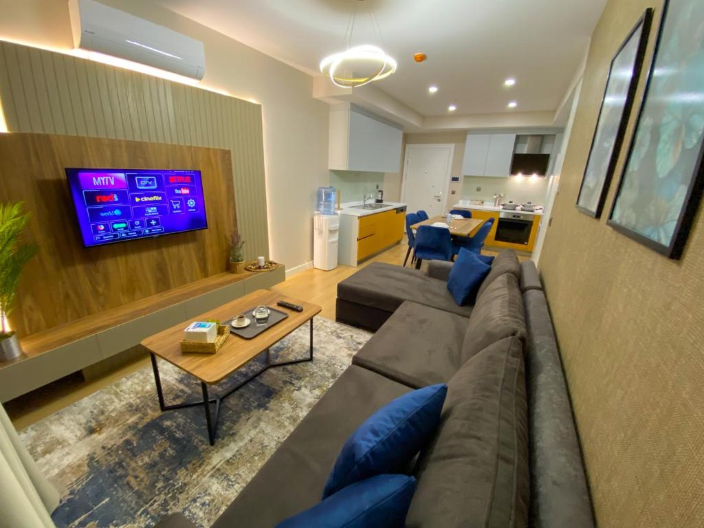 Exclusive 2-bedroom Apartment(2 bathrooms) – Core Living