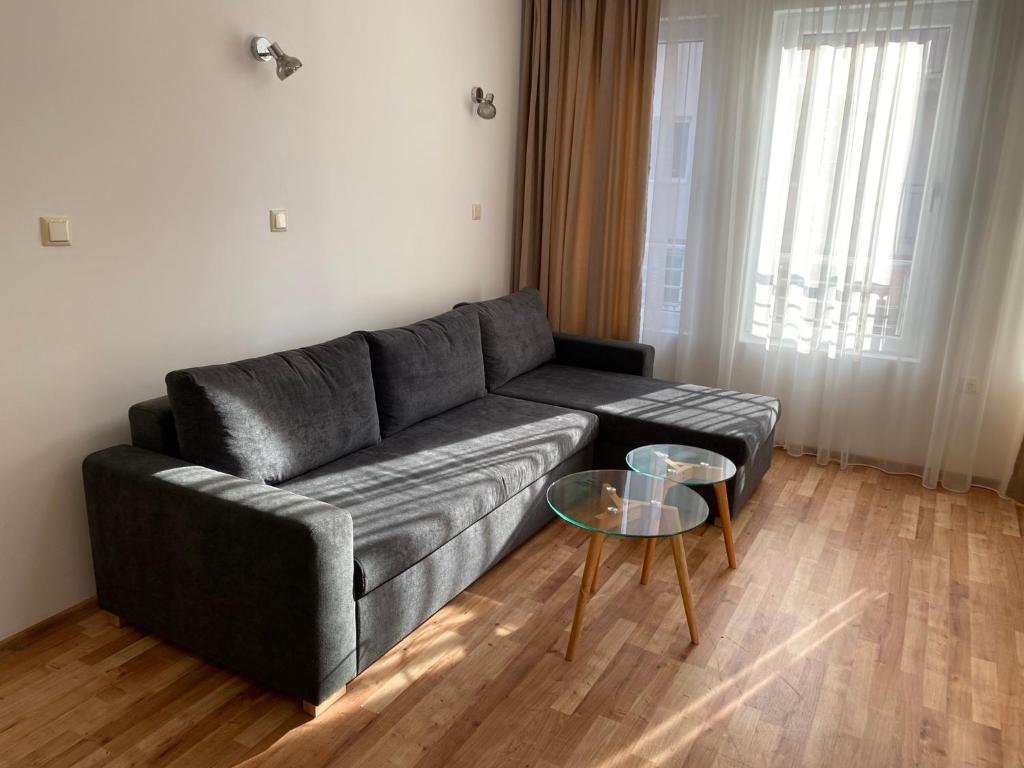 A seating area at Amel -new luxury apartment close to the beach
