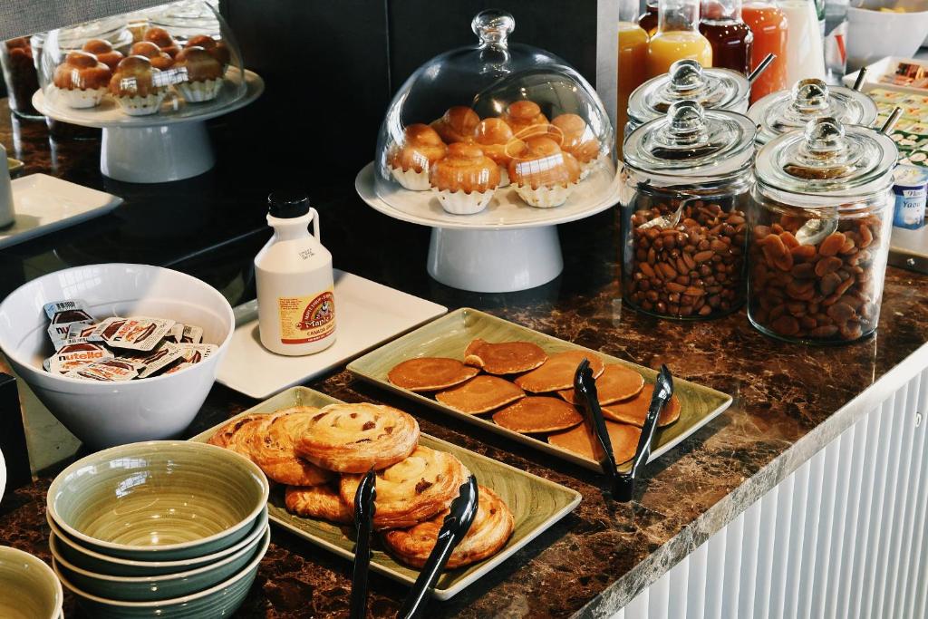 Golden Tulip Reims Bezannes - Resim 3