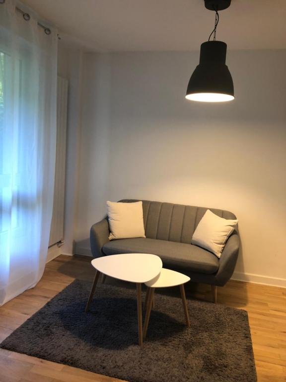 Imagen de la galería de Trés Beau Studio (face bois), 10mn de l'Etoile, en Neuilly-sur-Seine