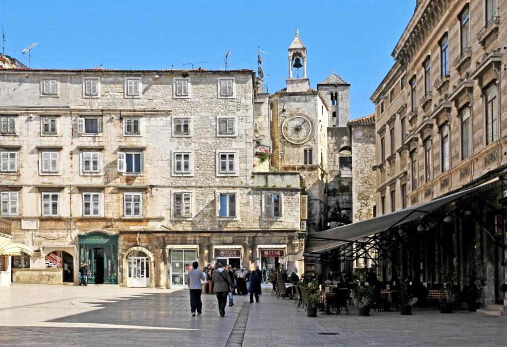 Hosté ubytování Apartment Verdi Split with free private parking space