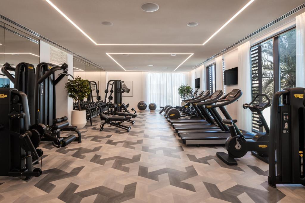Fitness centrum a/nebo fitness zařízení v ubytování Palace Beach Resort Fujairah