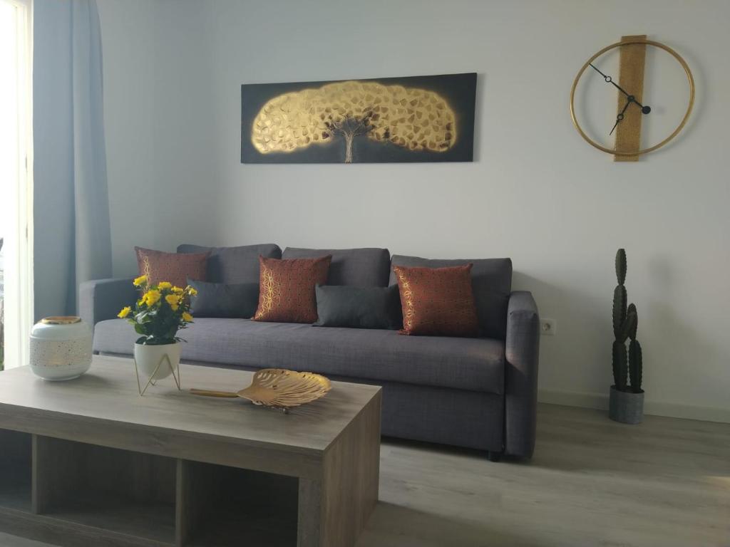Posedenie v ubytovaní Apartment VOLVORETA - Pool view- Good Wifi - Smart TV - Residence Atlantic View