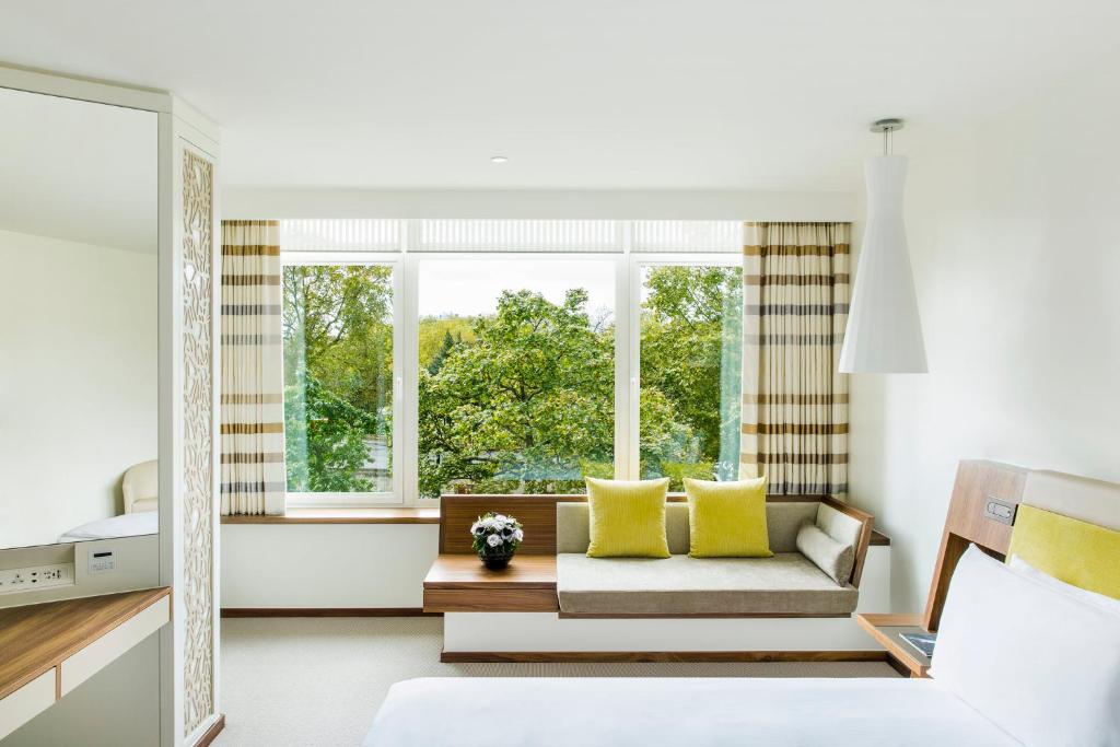 COMO Metropolitan London - Superior Metropolitan Park Double Room