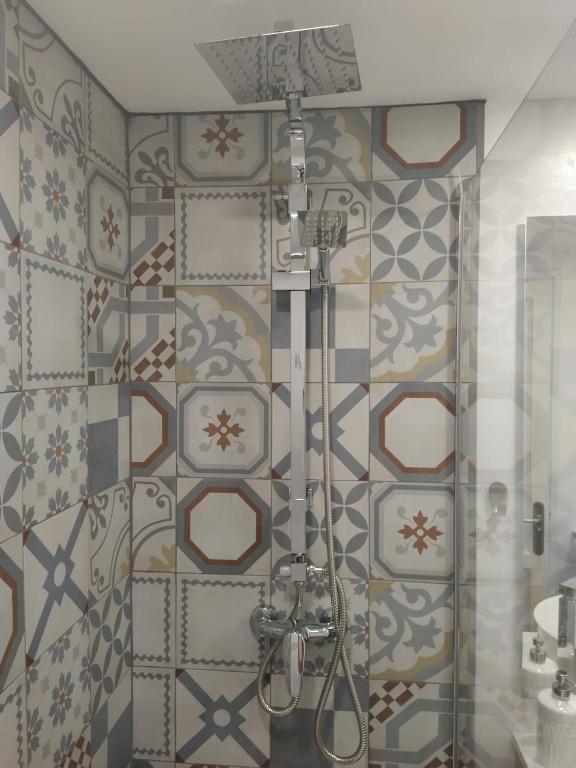 Kúpeľňa v ubytovaní Apartment AYALGA - Pool view - Good Wifi - Smart TV-Residence Dunia IV