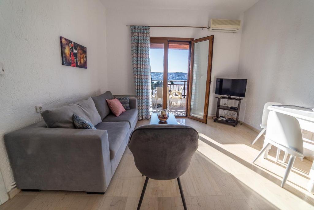 TV a/nebo společenská místnost v ubytování Bay View Apts II