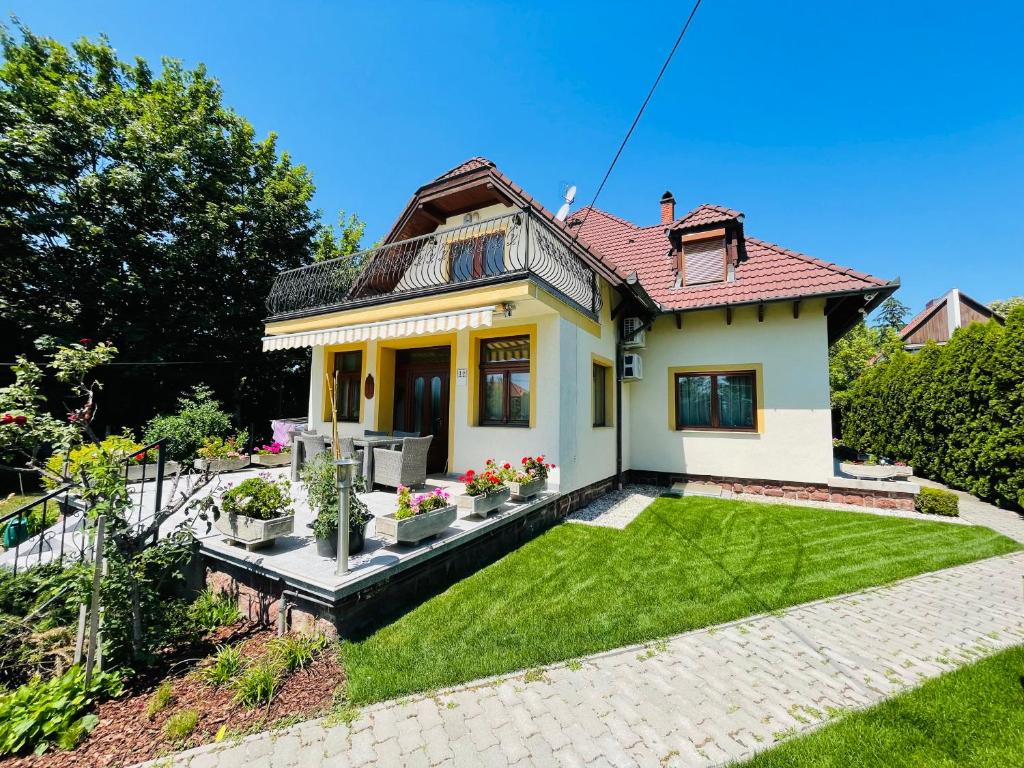 Gallery image of Mikes Deluxe Home in Balatonfüred