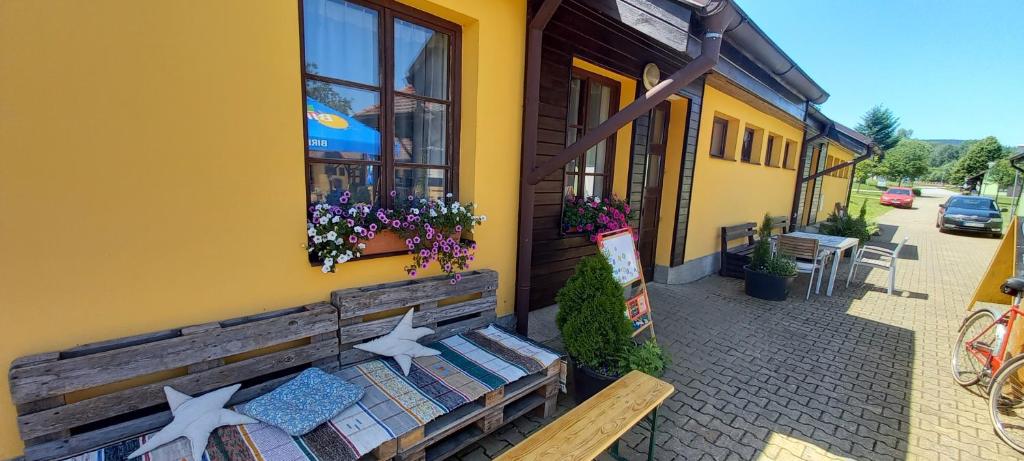Budova, kde se hostel nachází