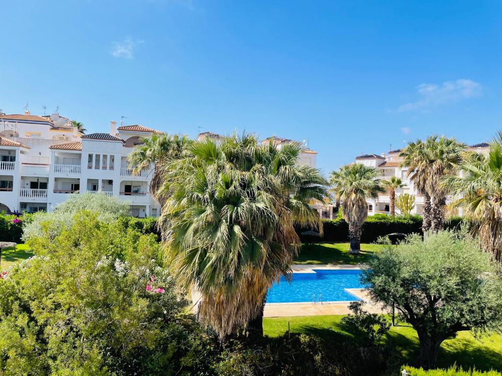 Swimmingpoolen hos eller tæt på Villamartin Hotel GHB