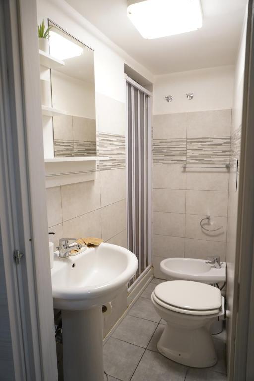 Łazienka w obiekcie Magrì Apartments Catania
