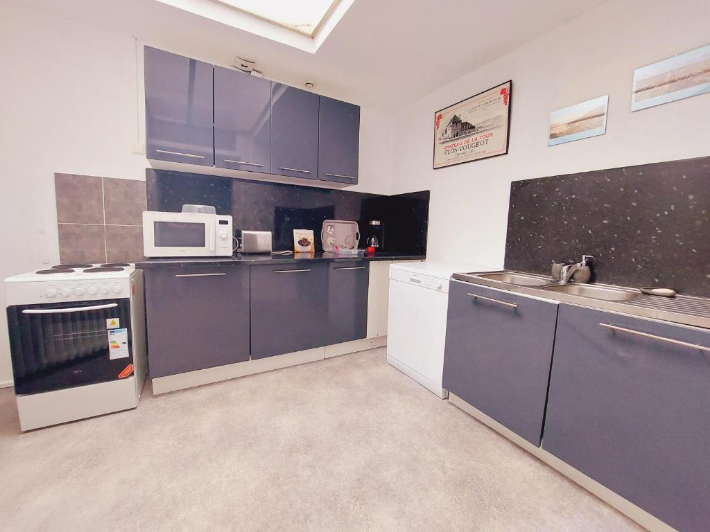 Zdjęcie z galerii obiektu La Bull'Opale - Appartement d'exception avec Balnéo w mieście Boulogne-sur-Mer