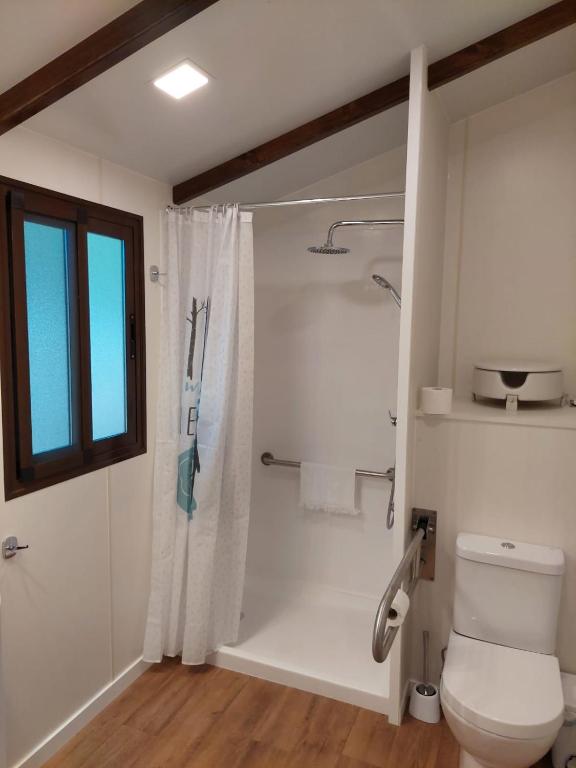 Koupelna v ubytování Camping Vila de Sarria